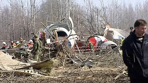 Próbki pobrane z wraku Tu-154M oraz miejsca katastrofy już w Polsce