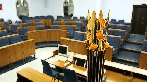 Sala obrad Senatu opustoszała