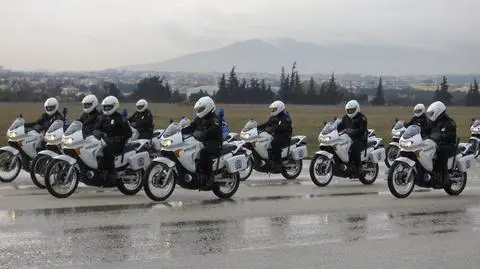 Policjanci ostrzelani z kałasznikowa