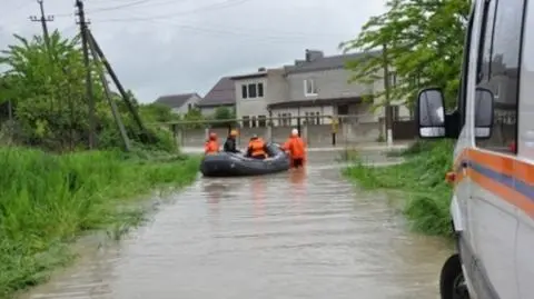 Władze Kraju Stawropolskiego podjęły decyzję o ewakuacji mieszkańców położonych w pobliżu w pobliżu zbiornika Otkaznienskij