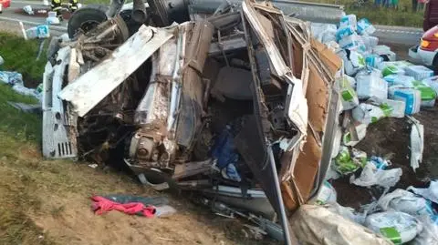 Litewski kierowca był zakleszczony w kabinie ciężarówki 