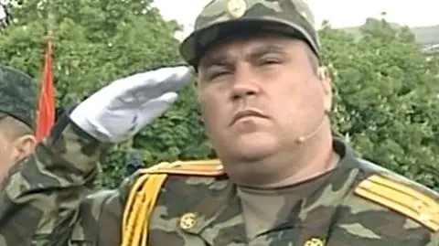 Poszukiwany wcześniej za oszustwa Siergiej Wielikorodnyj dowodził paradą wojskową w Doniecku