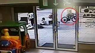 Policjanci poszukują chłopca w wieku ok