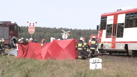 Skórka: Zderzenia auta z szynobusem