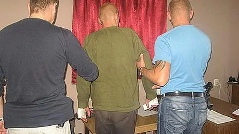 Ukradli czekoladę i batony. Grozi im 10 lat