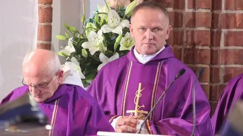 "Polska i Świat". Ksiądz Lemański wraca do posługi