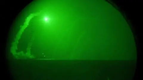 Symbol amerykańskich interwencji, nocne odpalenie rakiet Tomahawk jako pierwszy akord