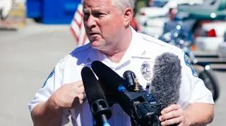 Były szef policji w Ferguson Thomas Jackson jest co najmniej pośrednio odpowiedzialny za nasilenie napięć rasowych w mieście - stwierdził raport powstały po ubiegłorocznych zamieszkach