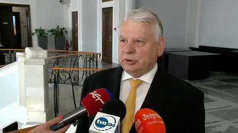 Civic Platform&#039;s Bogdan Borusewicz is the only senator who voted against slashing MPs&#039; salaries