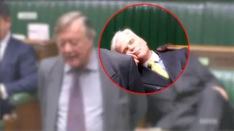 Wielka Brytania. Obrady w parlamencie tak nudne, że polityk zasnął