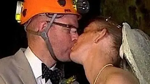 Romantyczne "tak" w jaskini