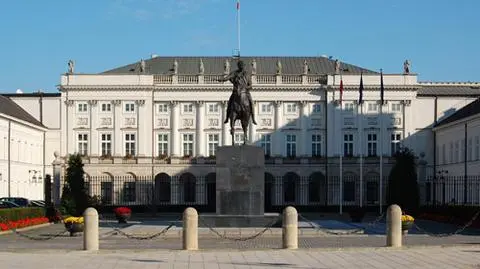 Sondaż: Komorowski słabnie