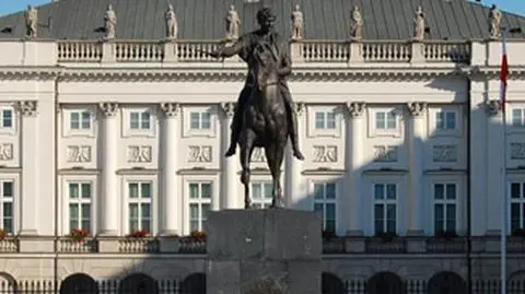 Sondaż: Komorowski słabnie