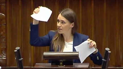 Agnieszka Pomaska tłumaczyła się w TVN24 z podarcia projektu uchwały