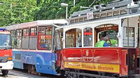 9 osób rannych po zderzeniu tramwajów