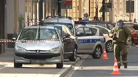 Zamknęli ulicę, sprowadzili pirotechnika przez... talerze