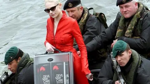 Nowy Bond post mortem