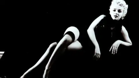 Krytykują zakup fotografii Monroe. "Przed prezydentem wakacje z blondynką"