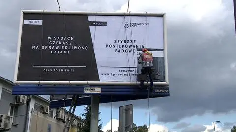 Polska Fundacja Narodowa zorganizowała kontrowersyjną kampanię "Sprawiedliwe sądy"