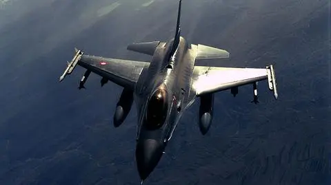 Turcy poderwali F-16. Rosyjski samolot u brzegów