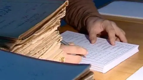 IPN musi czytać oświadczenia