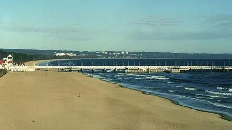 Zamknęli plażę przez wyciek ścieków