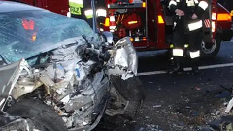 Skodą wjechała w dom. Prawdopodobnie zasnęła