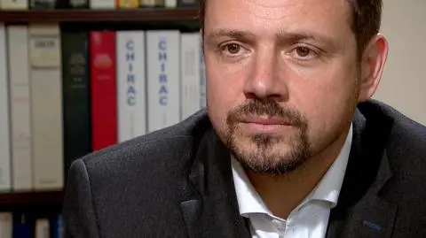 Tak słabych notowań rządząca partia nie miała od lat