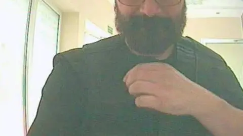 Zdaniem Dziewulskiego, konwojent dokładnie zaplanował całą akcję