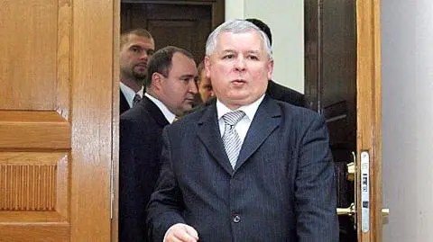 "Platforma - z przodu uśmiech, z tyłu pałka"