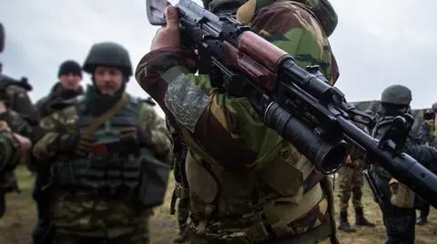 SBU: Najemnicy z grupy Wagnera brali udział w konflikcie zbrojnym w Donbasie (materiał archiwalny "Faktów z Zagranicy" TVN24 BiS z 1 kwietnia) 