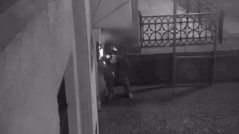 Wyrwał defibrylator i rzucił nim o ziemię. "Twierdził, że chciał go wykorzystać na sobie"