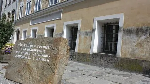 Dom, w którym mieszkał Adolf Hitler stoi pusty