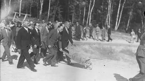 Muzeum szuka pamiątek związanych z sypaniem kopca Piłsudskiego