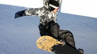19.12 | Lepszy "parapet" czy "boazeria"? - czyli dyskusje o wyższości snowboardu nad nartami. W przypadający na niedzielę Światowy Dzień Snowboardu odpowiedź nasuwa się sama. W całej Polsce organizowane są tego dnia imprezy dla miłośników jednej deski. (TVN24)