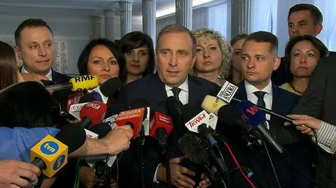 Schetyna do prezydenta Dudy: oczekujemy trzy razy weto