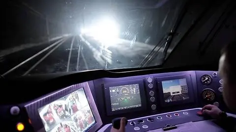 201 km/h pociągiem tylko na testach. 
Normalnie pojedzie wolniej
