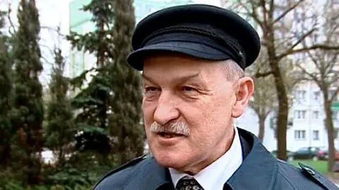 Kropiwnicki do strażnika: gdzie masz ch... czapkę?!