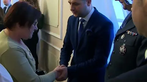 Wiceminister Jaki i dyrektor generalny służby więziennej przyznali że doszło do nieprawidłowości w związku ze śmiercią Agnieszki Pysz. Rozmawiali dziś z matką zmarłej