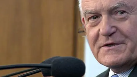 Zarzuty dla mężczyzny, który zaatakował Leszka Millera