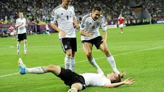 Lars Bender dał Niemcom trzeci komplet punktów 