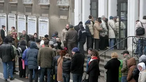 Na wymianę dowodu czasu coraz mniej