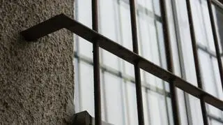 Na razie nastolatkowie trzeźwieją w policyjnym areszcie 