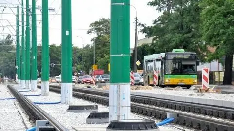 Są już tory i fragmenty jezdni: remont trwał mimo Euro