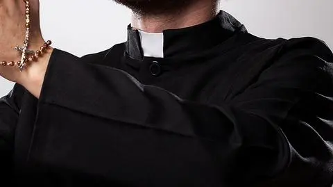 Ksiądz miał molestować uczennice