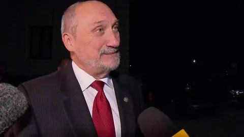 Macierewicz zamierza rekomendować kandydatów na szefów SKW i SWW
