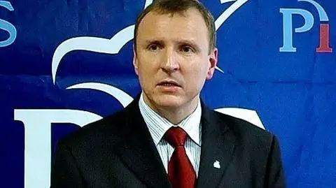 "Energetyka się wali, a premier na nartach"
