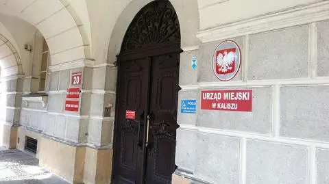 Dwie urzędniczki "pożyczały" pieniądze podatników