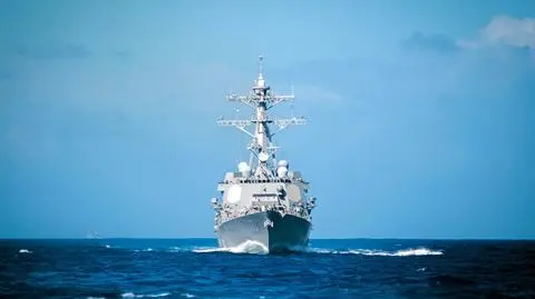 Amerykański niszczyciel rakietowy USS Stethem. Nagranie archiwalne
