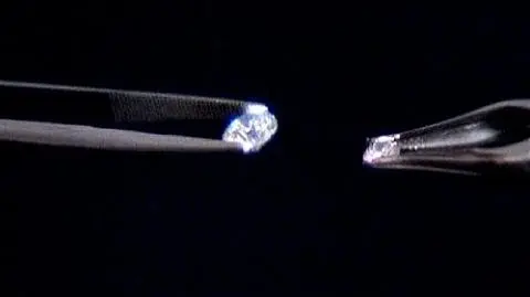 Diamenty są wieczne. Także te sztuczne